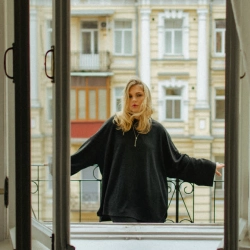Обкладинка пісні Може, ALISA