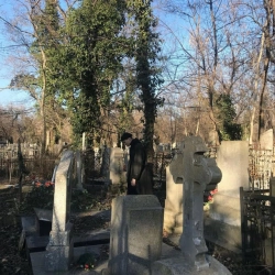 Обкладинка пісні кладбище, вышел покурить